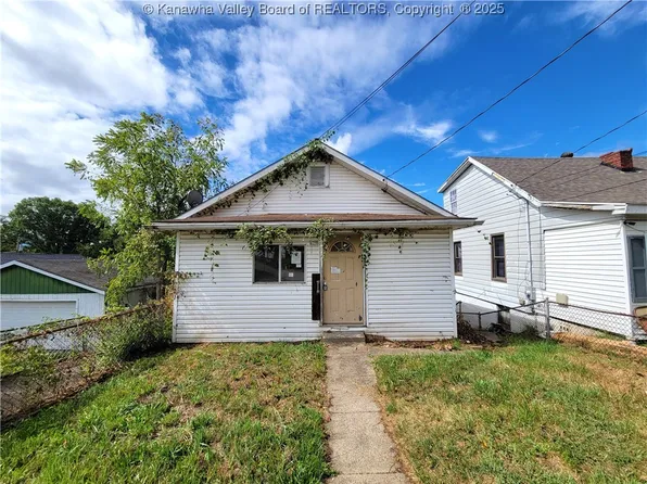 799 Mariana St, Charleston, WV 25302