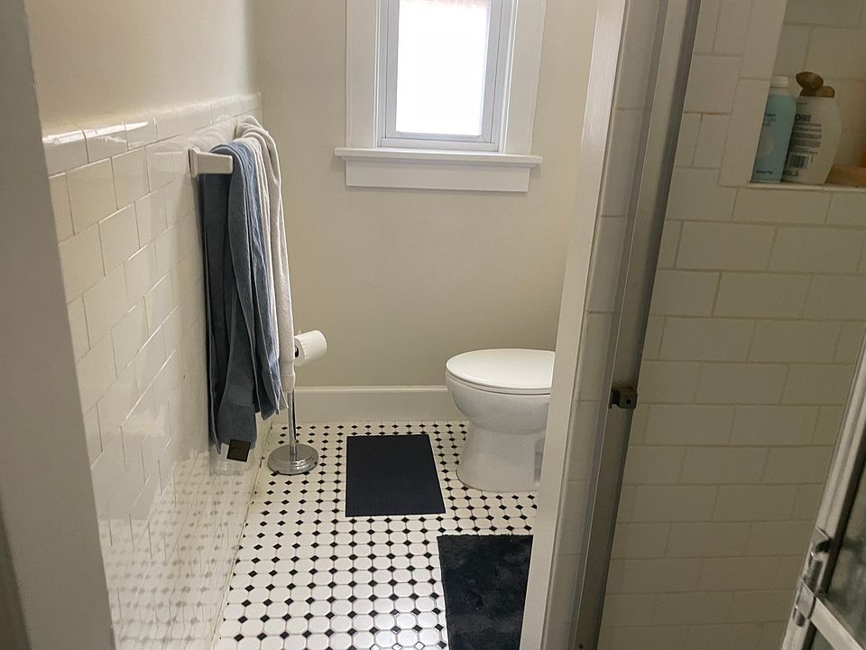 1st image of 278 City Island Ave #1