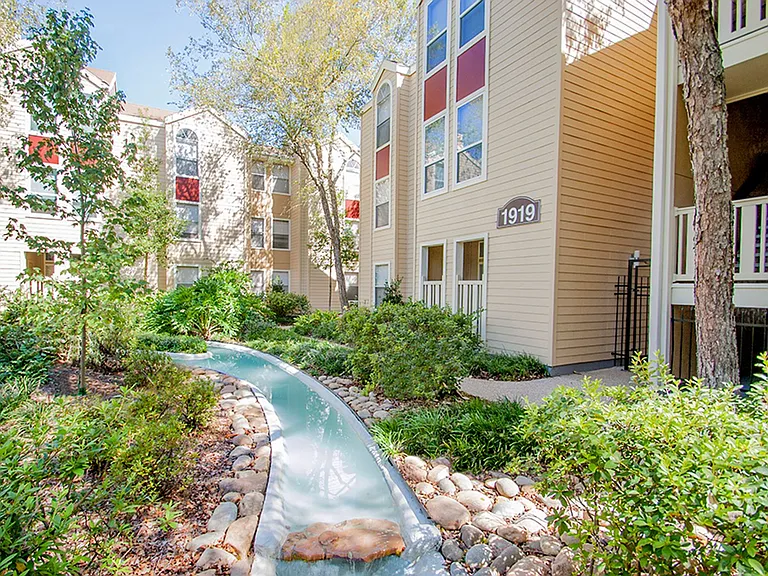 Hickory Creek East — Photo 20