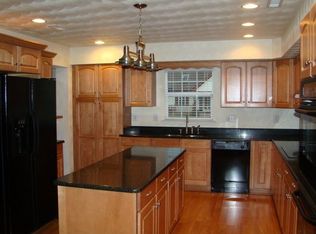 5600 Seven Pines Way, Virginia Beach, VA 23464