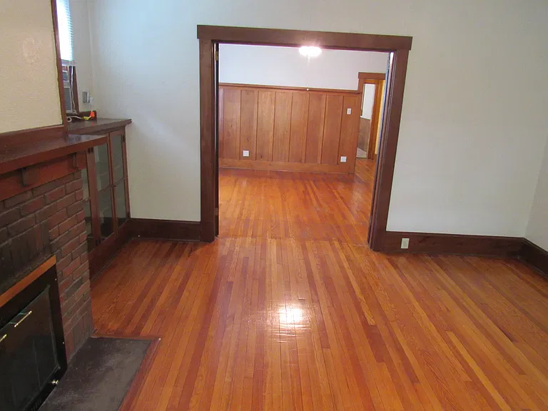 806 E Piedmont St — Photo 9