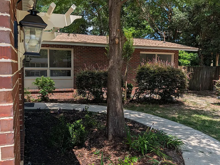 3500 Rothschild Dr — Photo 3