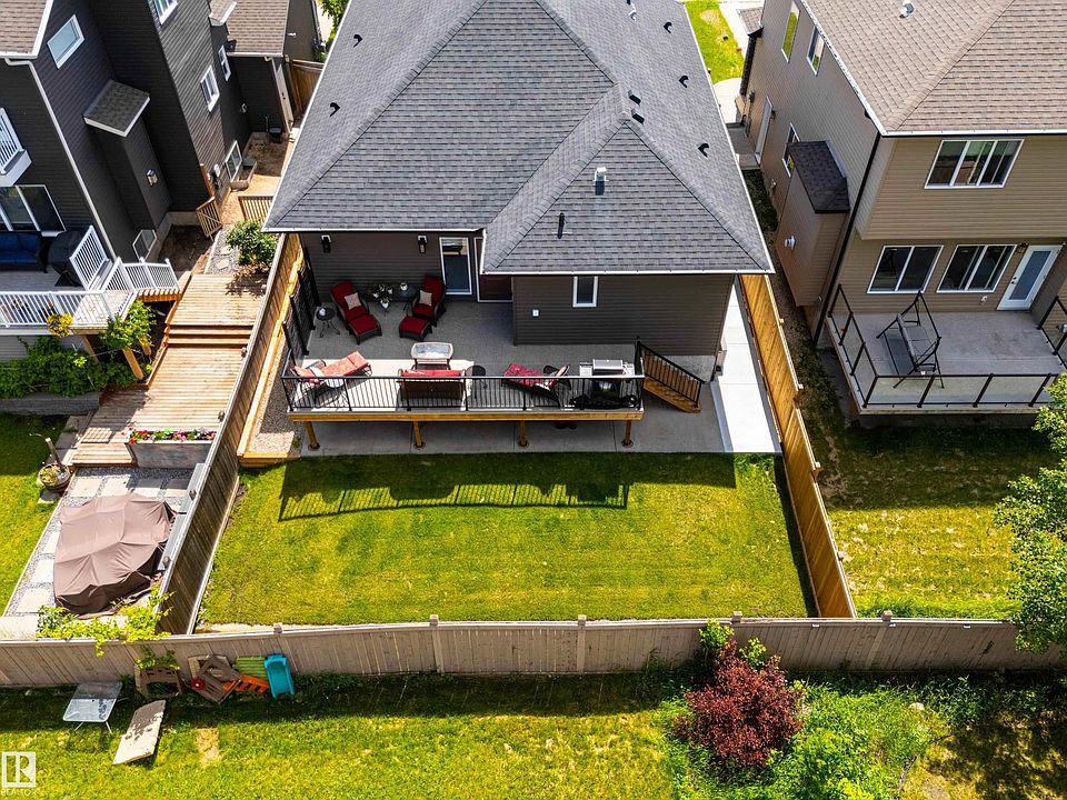 1st image of 18 Lakevista Point E
