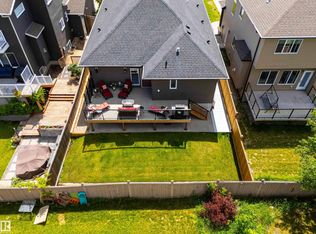 18 Lakevista Point E, Beaumont, AB T4X0J2