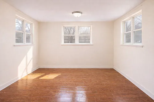 50 Lincoln Ave Photo 1