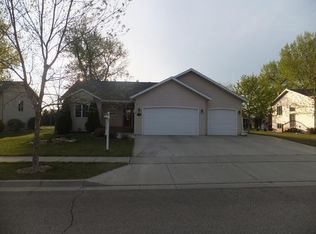 3508 Sandpiper Trl SE, Mandan, ND 58554