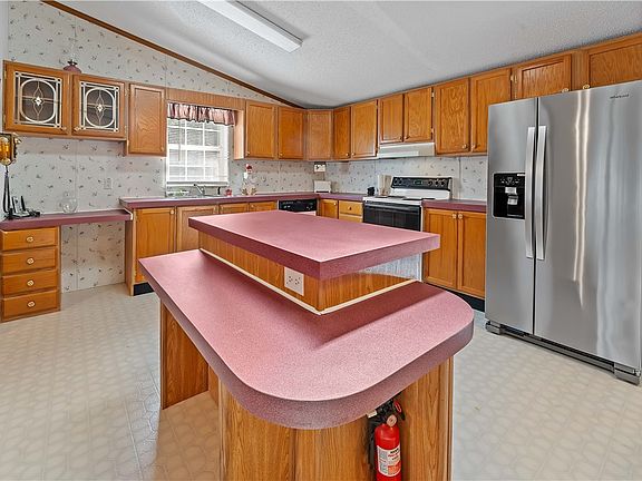 4th image of 347 Calico Run Rd