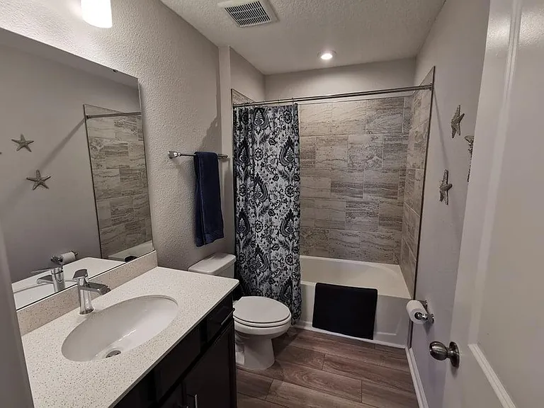 20 Roycroft Pl — Photo 9