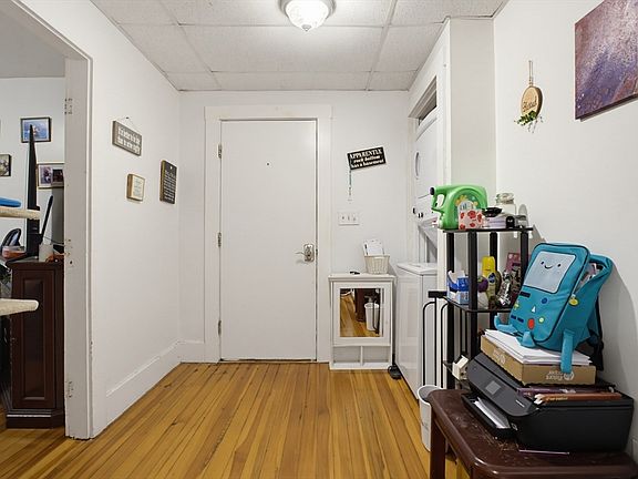 4th image of 10 Keyes St
