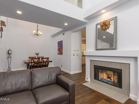 5th image of 1072 Mountain Oak Pl