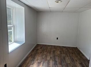47 W Church St #B, Elberton, GA 30635