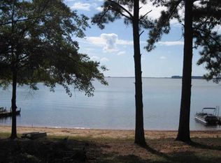 87 Kimberly Ln, Hartwell, GA 30643