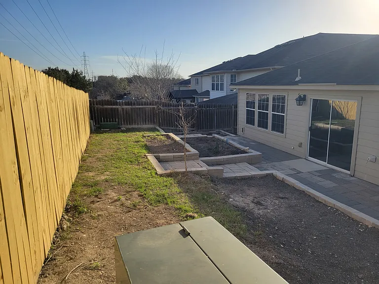 7219 Avery Rd — Photo 37