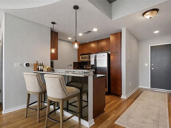 5th image of 3324 Peachtree Rd NE Unit 2804