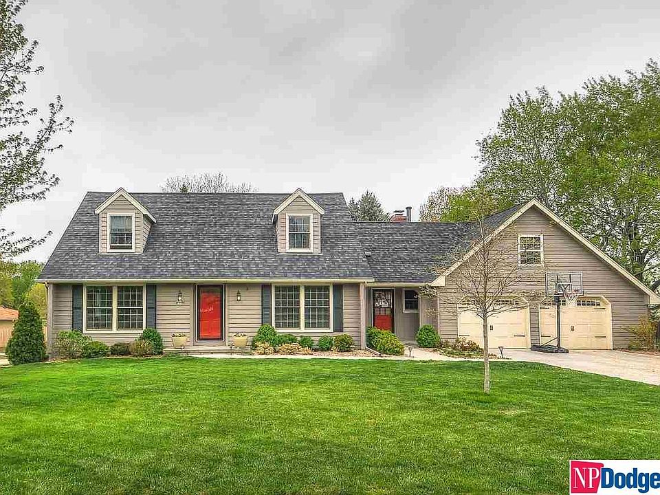 1st image of 1108 N 121st St