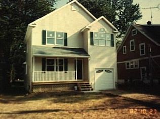 1221 Merritt St, Fairfield, CT 06432