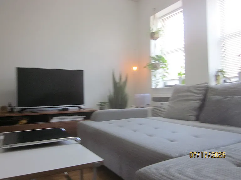 140 Richardson St #3 — Photo 6