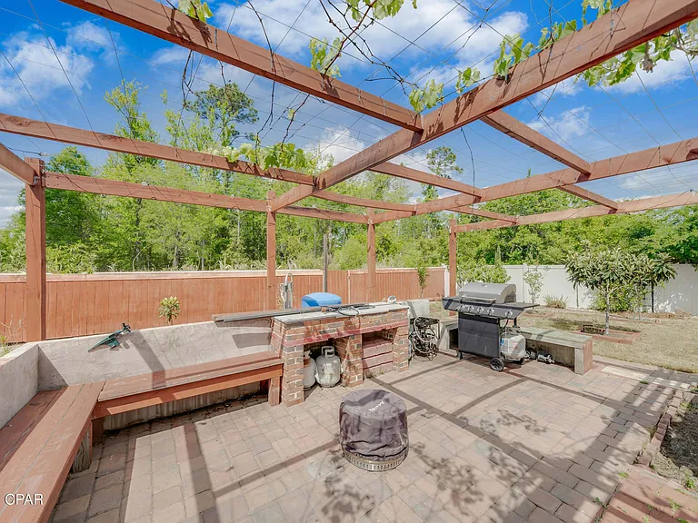 303 Wood Trl — Photo 24