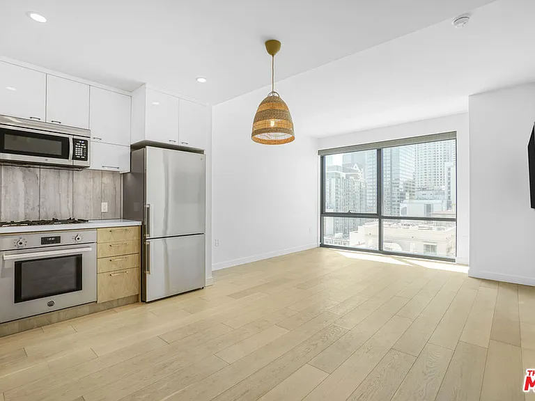 400 S Broadway Ave #1608 — Photo 21