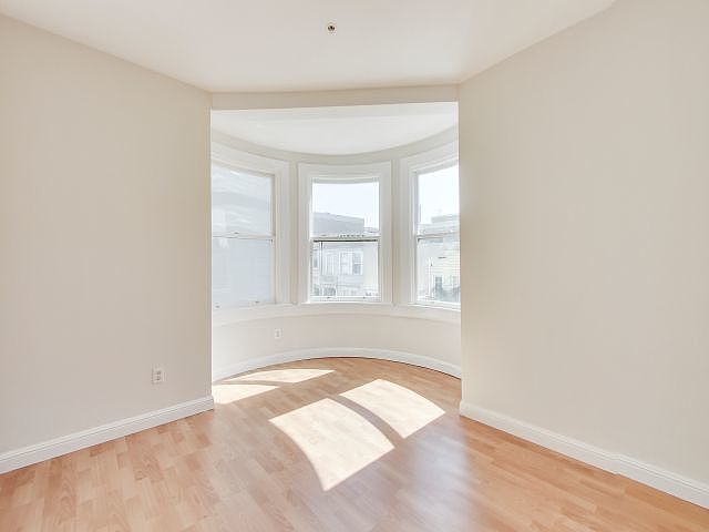 1st image of 135 8th St APT 2