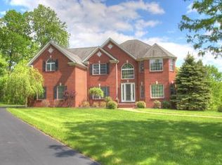 14 Hartley Ct, Milford, NJ 08848
