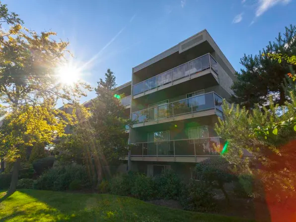 1140 Hillside Ave, Victoria, BC V8T 2A9