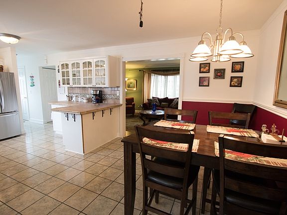 3rd image of 40579 Irval Dr