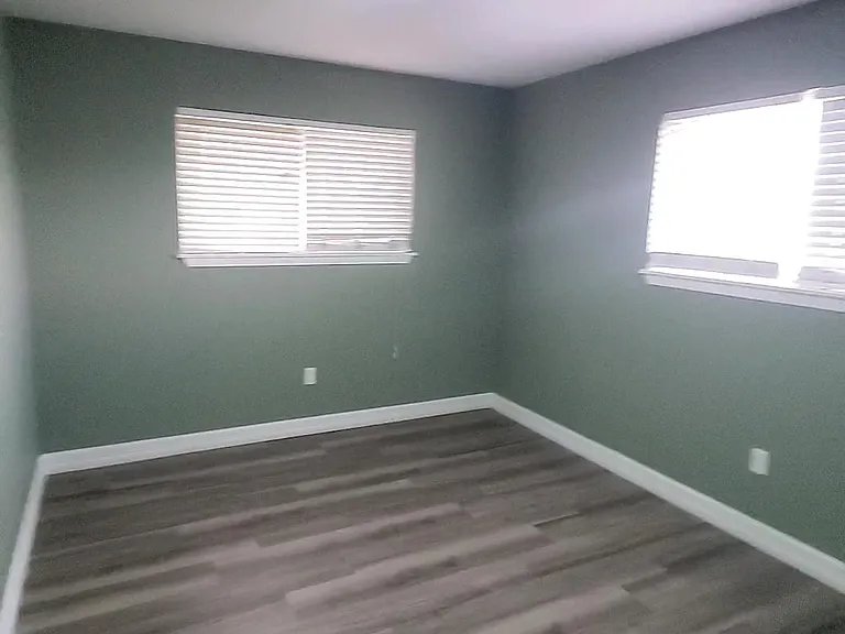 101 Lindsey Ave — Photo 7