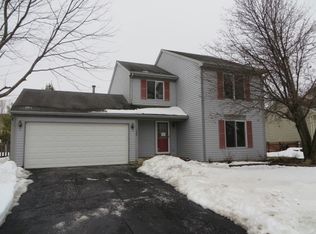 780 Division St, Geneva, IL 60134