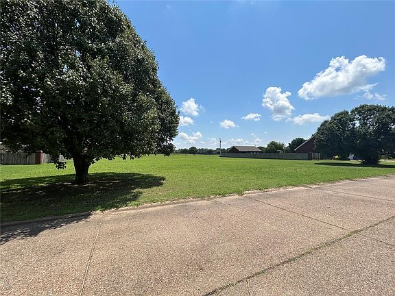 4th image of 1802 W Mallori Cir