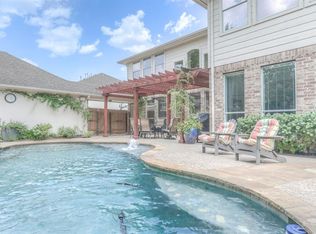 2930 Wickwood Dr, Pearland, TX 77584