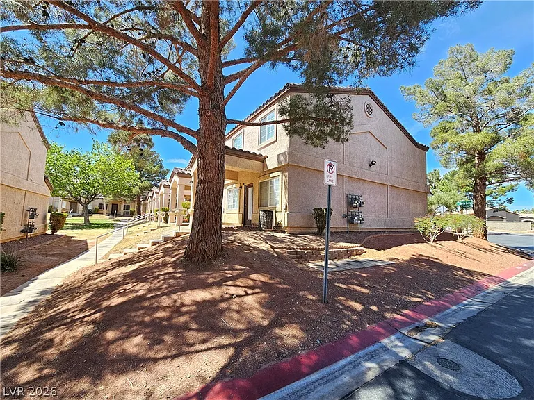 2521 Sierra Luna Ave #101 — Photo 22