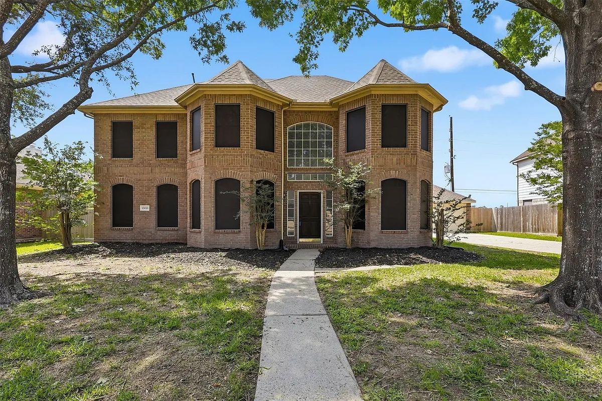Building Photo - 19011 Polo Meadow Dr