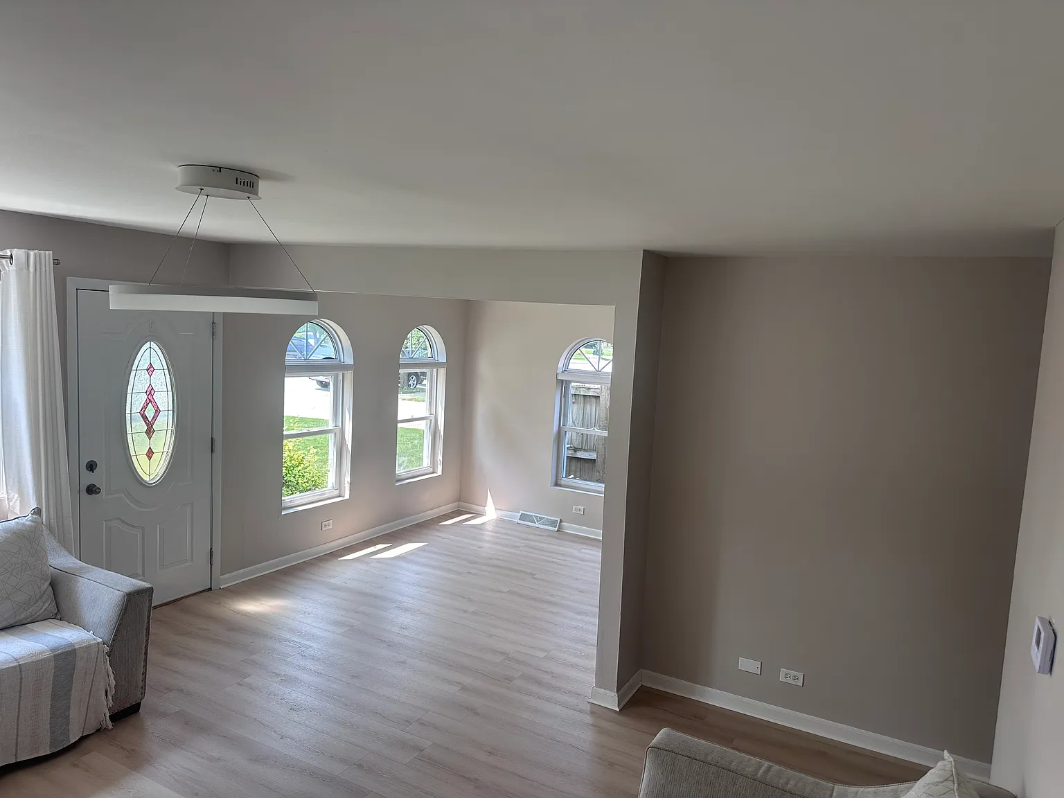 3 bed, 1008 sqft, $2,500 — Photo 4
