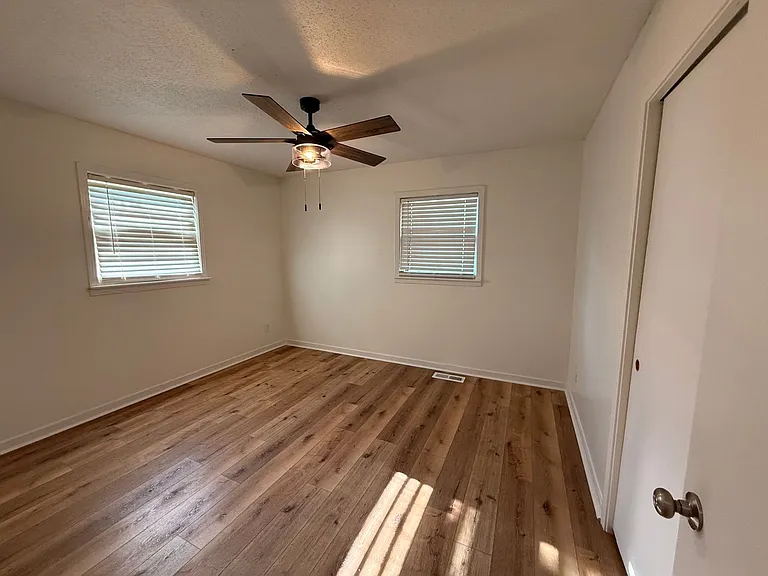 10 Ridgeview Dr — Photo 15