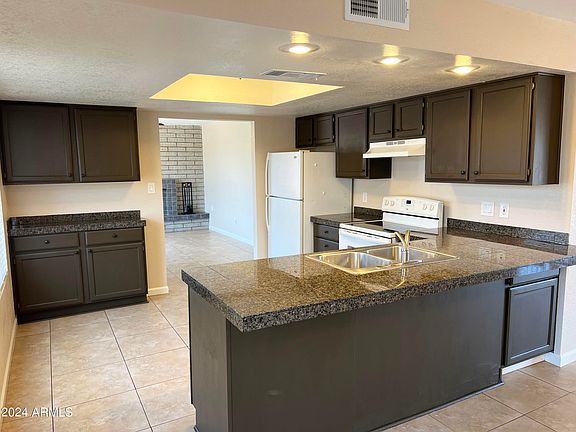 2nd image of 1327 W ORAIBI Drive