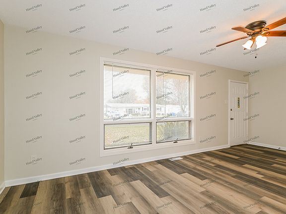 4th image of 1600 Kay Dr