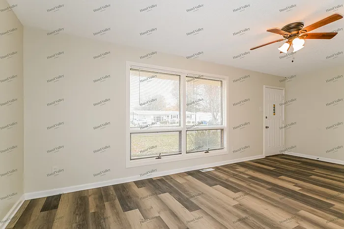 1600 Kay Dr — Photo 4