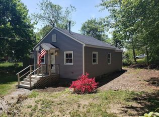 14 Shaker Ave, Wareham, MA 02571