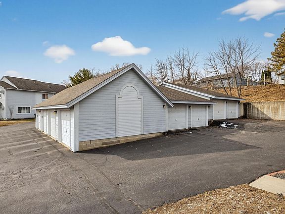 5th image of 281 Zumbro Dr NW