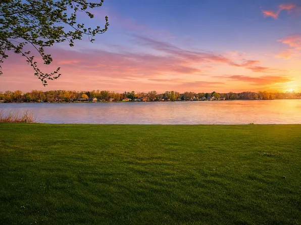 2647 Lake Shore Dr, Niles, MI 49120