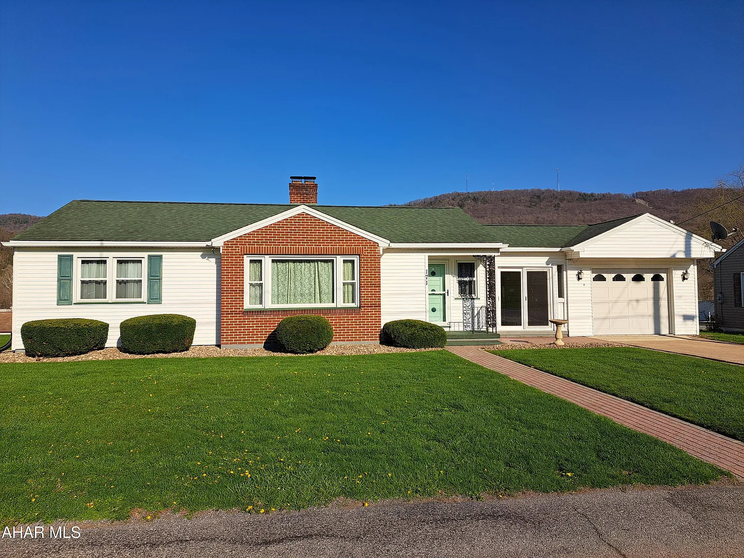 171 Mount Pleasant St photo 1