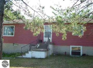 1430 Saunders Rd, Kalkaska, MI 49646