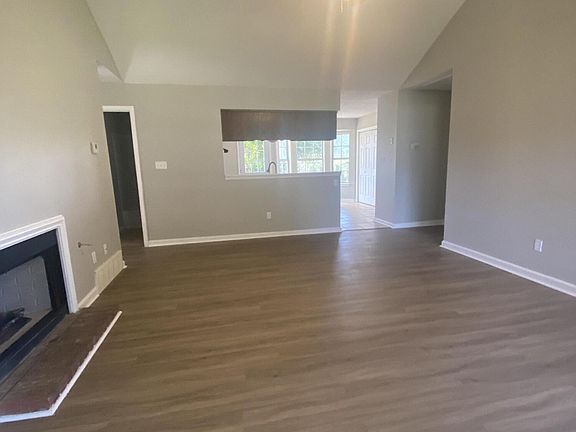 2nd image of 7061 Foxhall Dr