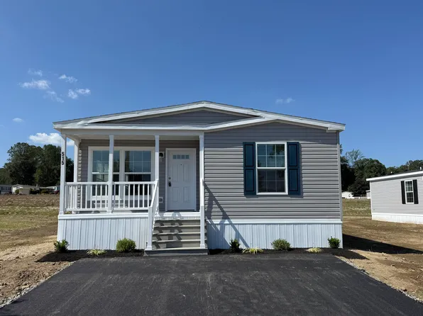 515 Barrington Rd, Macungie, PA 18062