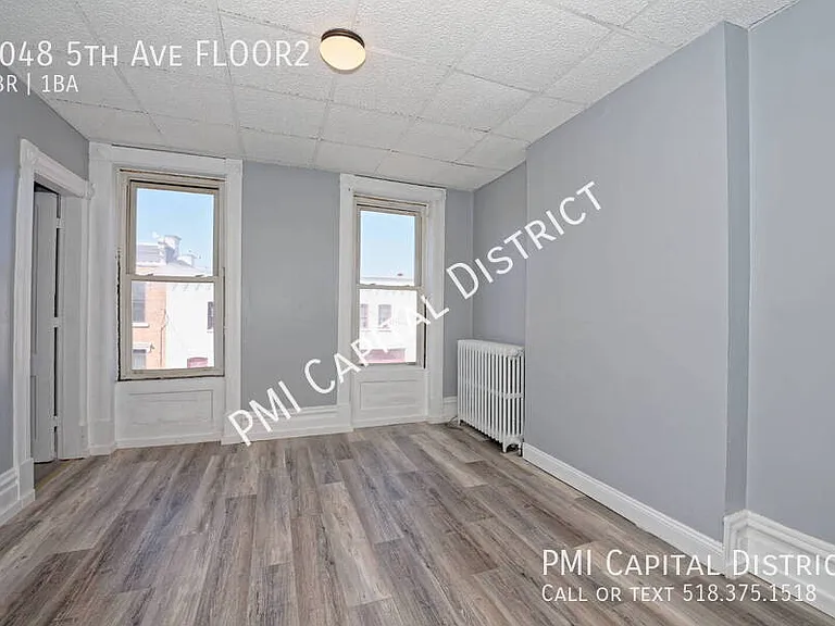 1048 5th Ave #2 — Photo 3