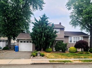 67 Blackstone Rd, Port Reading, NJ 07064