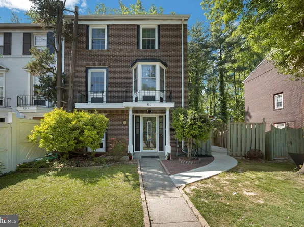 4311 Birchlake Ct, Alexandria, VA 22309