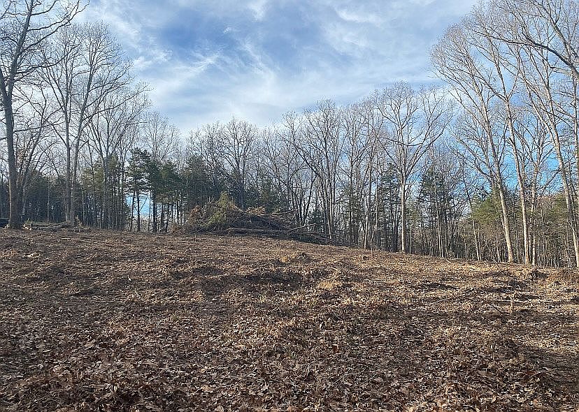 1st image of Eagle Creek Dr #1