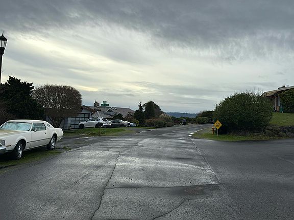 5th image of 4121 SW 109th St